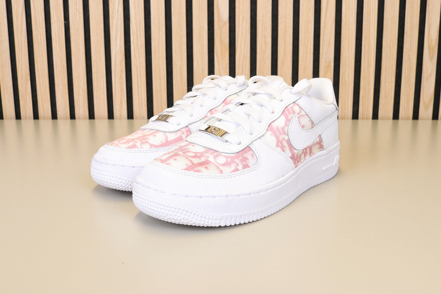Pink CD AF1 (sides + front) UK 4