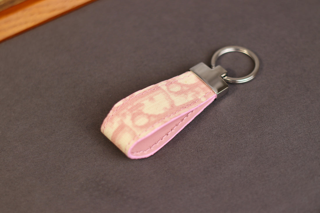CD Loop Keychain - Pink