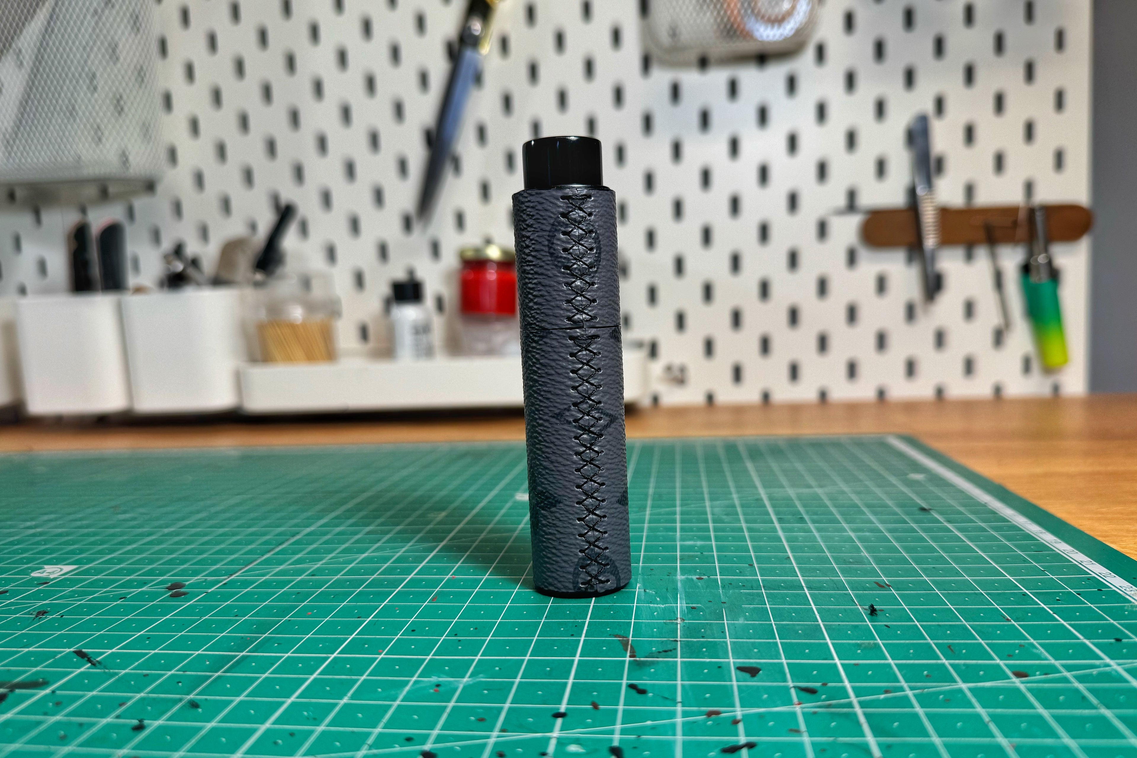 Reverse Eclipse Travel Fragarance Holder