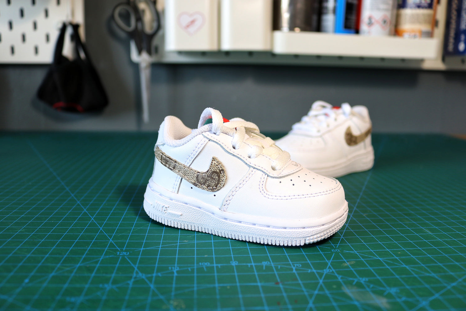 Baby GG Swoosh Forces