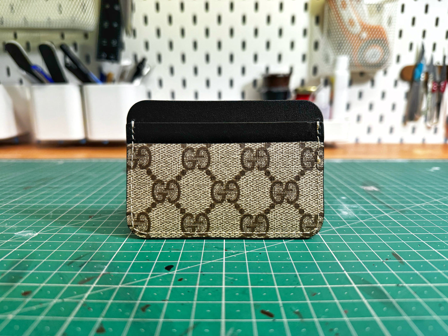 Beige GG Cardholder