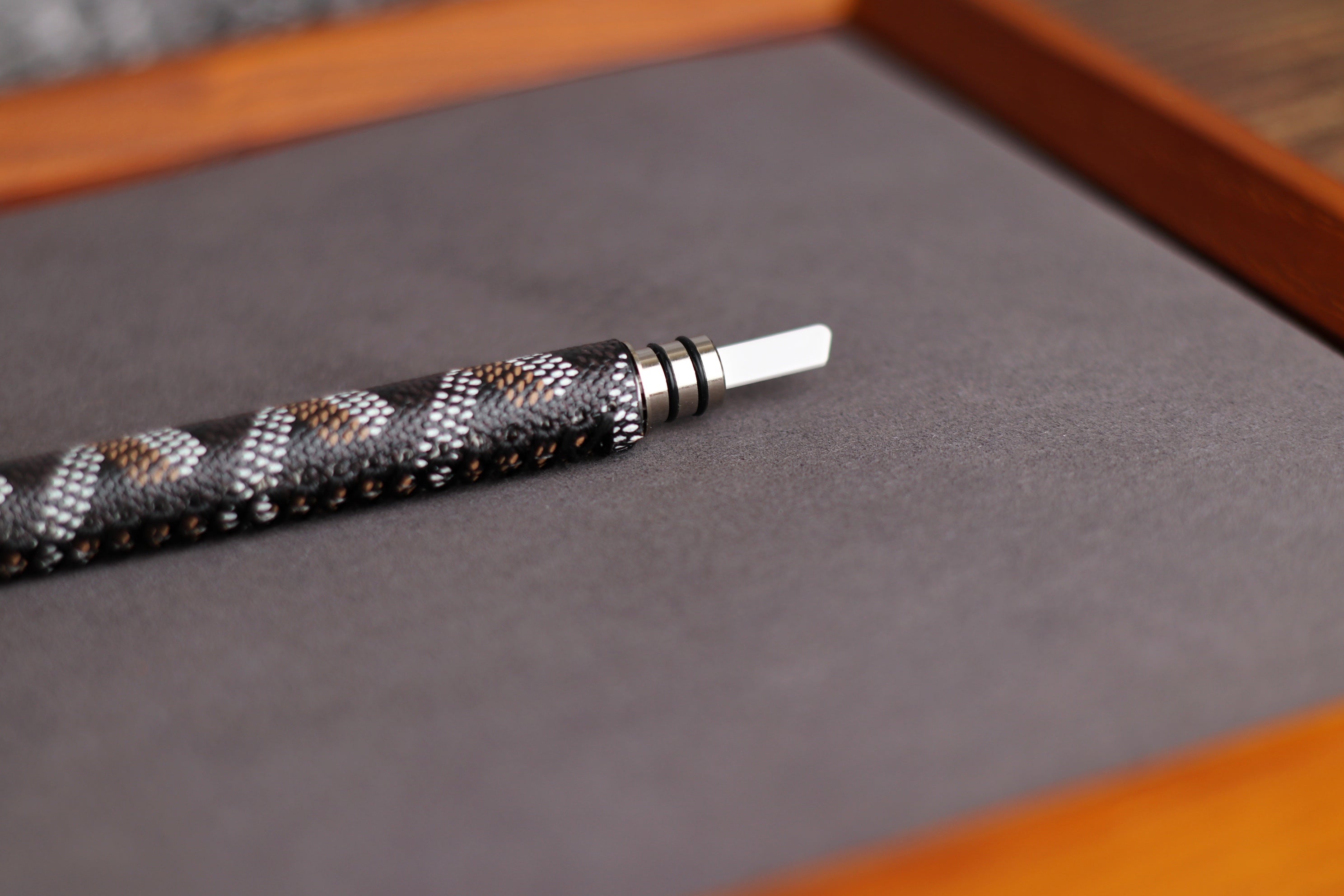 Black GY Hot Knife