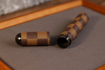 ED Cigar Holder