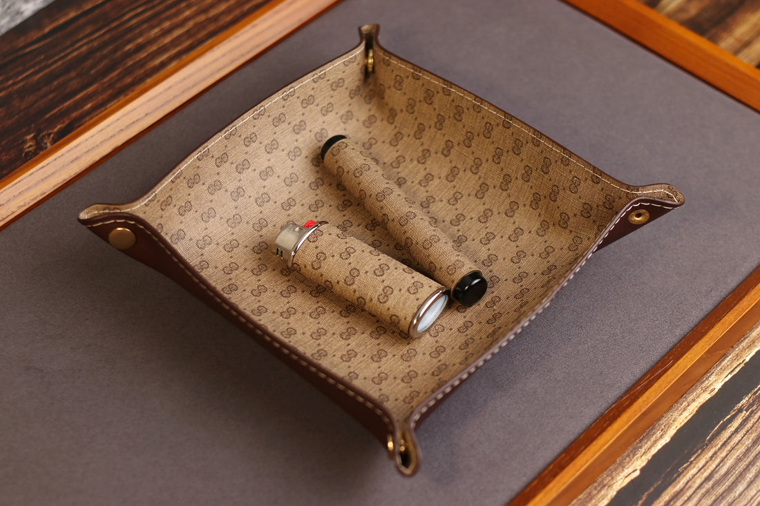 Vintage GG Smoke Set