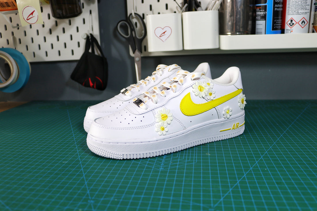 Yellow Daisy AF1